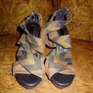 Burberry Plaid Sexy Strappy Sandals 40/10